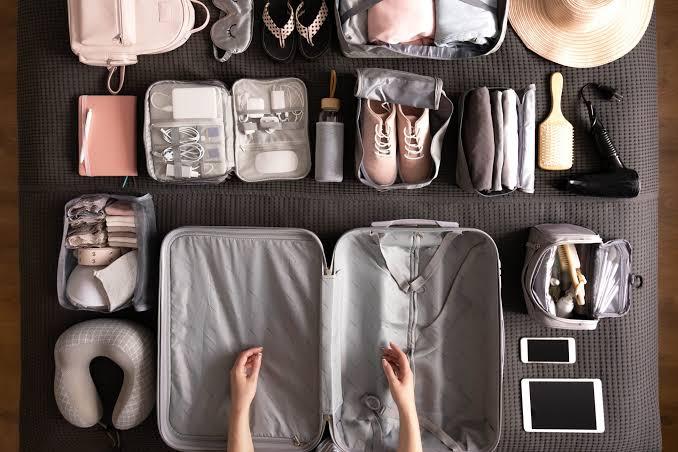 Organize your suitcase with packing cubes